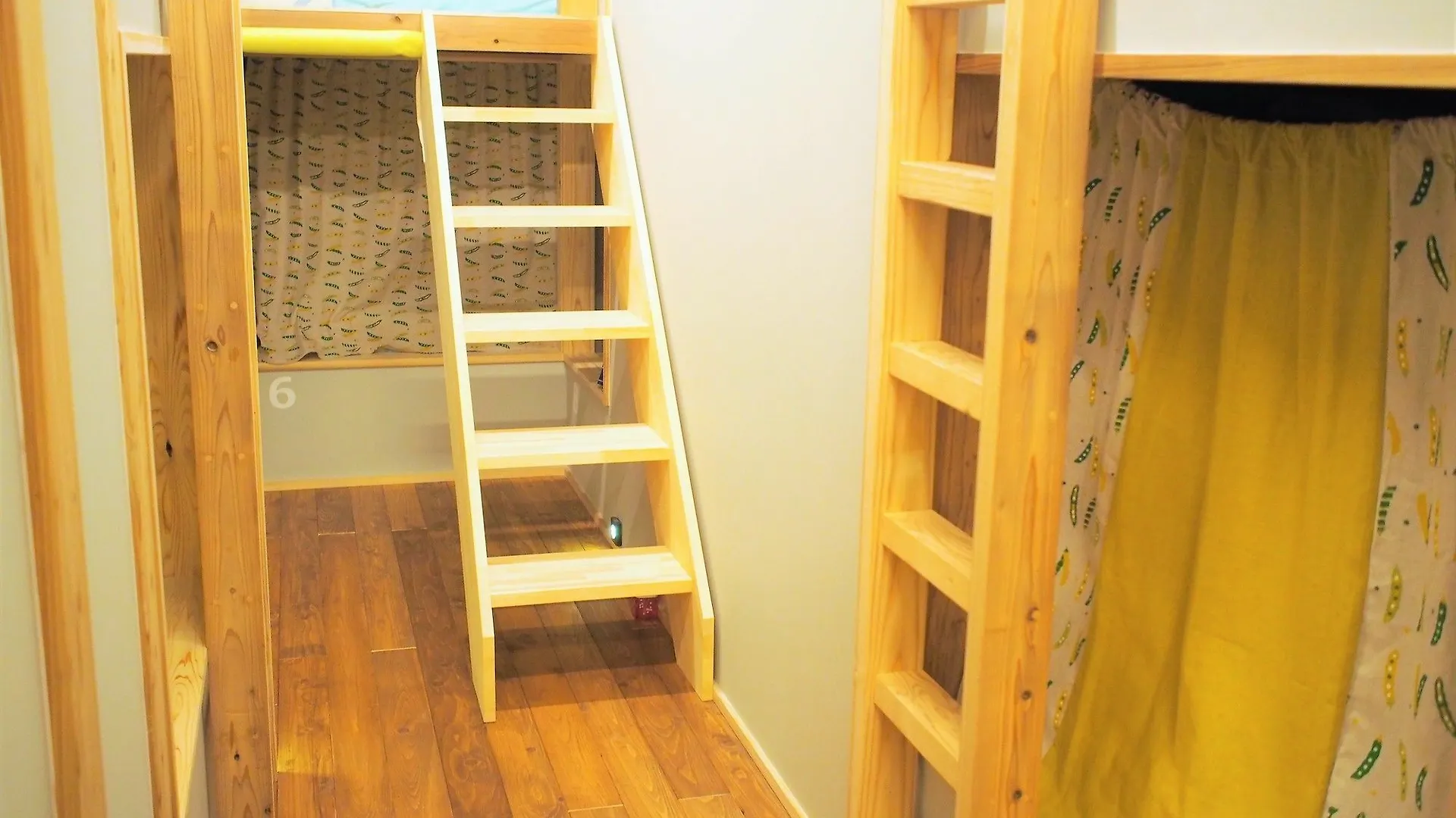 Fukuoka Guesthouse Hive